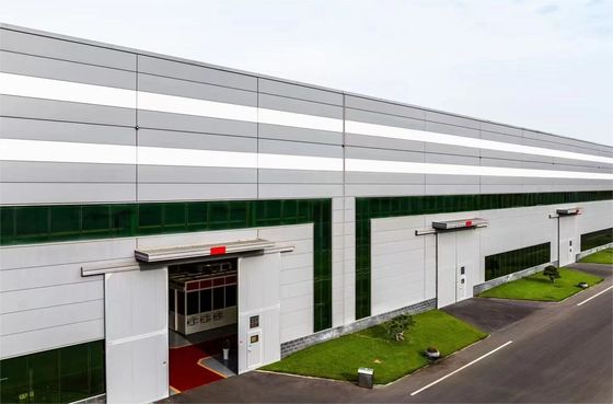 Long Life Span Integrated Delivery Solution Of Prefabricated Steel Structure Warehouse (Solusi Pengiriman Terintegrasi dari Gudang Struktur Baja Prefabrikasi)