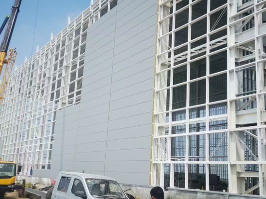 Solusi Konstruksi Gudang Struktur Baja Prefab Ringan Dengan Dimensi Disesuaikan